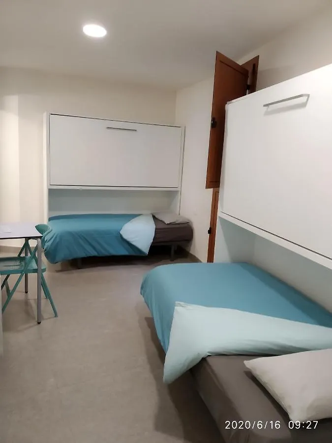 Casa De Colonies Casa Pare Coll Hostel Gombren Spain